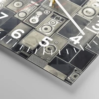 Clock face with numbers