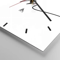 Clock face with lines