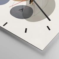 Clock face with lines