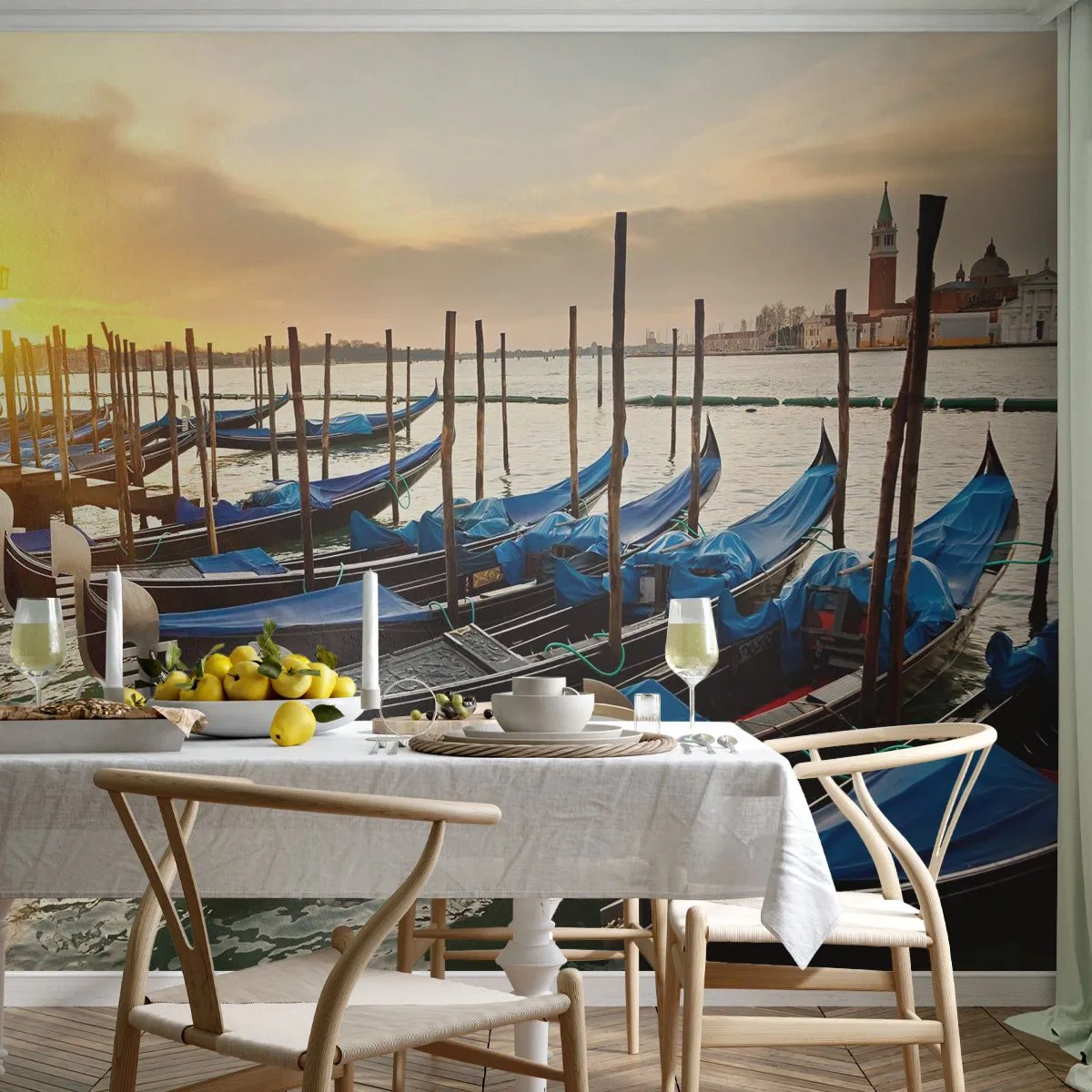 Custom Wallpaper Premium Canvas - Before Hustle and Bustle - Venice, City, Architecture