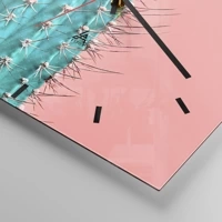 Clock face with lines