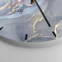 Clock face with lines