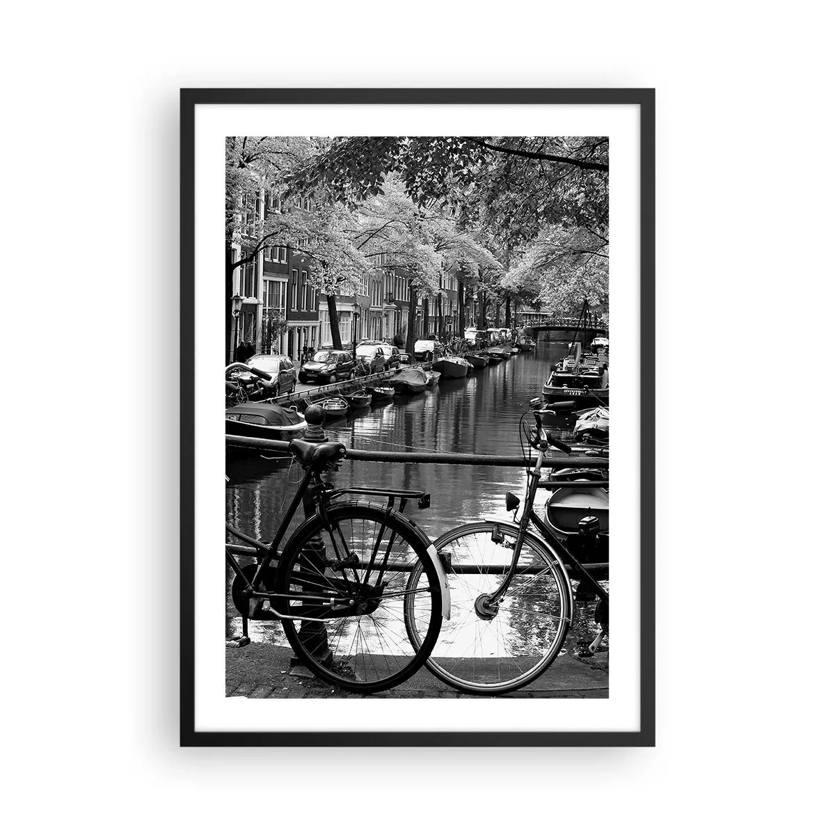 Poster in black frame - Black and white view of a canal with bicycles in Amsterdam - 50x70cm - A Very Dutch View - Modern wall decoration for the living room and bedroom ARTTOR