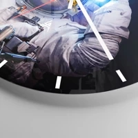 Clock face with lines