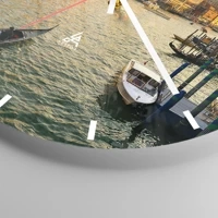 Clock face with lines