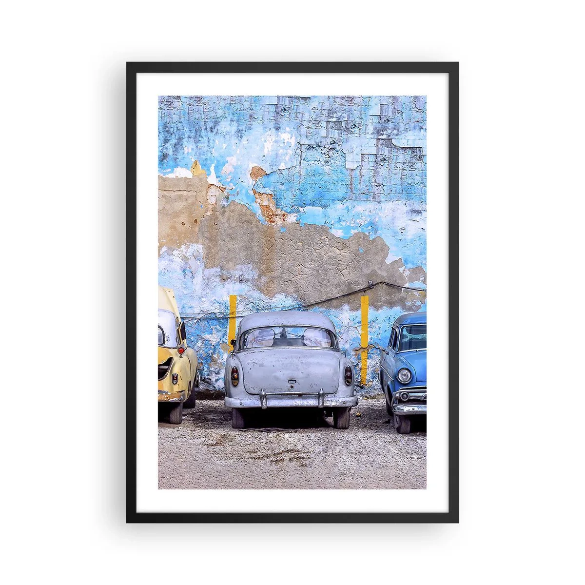 Poster in black frame - Old cars against a worn-out blue wall - 50x70cm - Meeting of Veterans - Modern wall decoration for the living room and bedroom ARTTOR