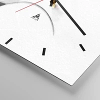 Clock face with lines