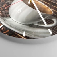 Clock face with lines