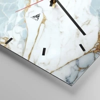 Clock face with lines