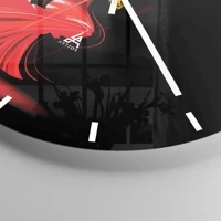Clock face with lines