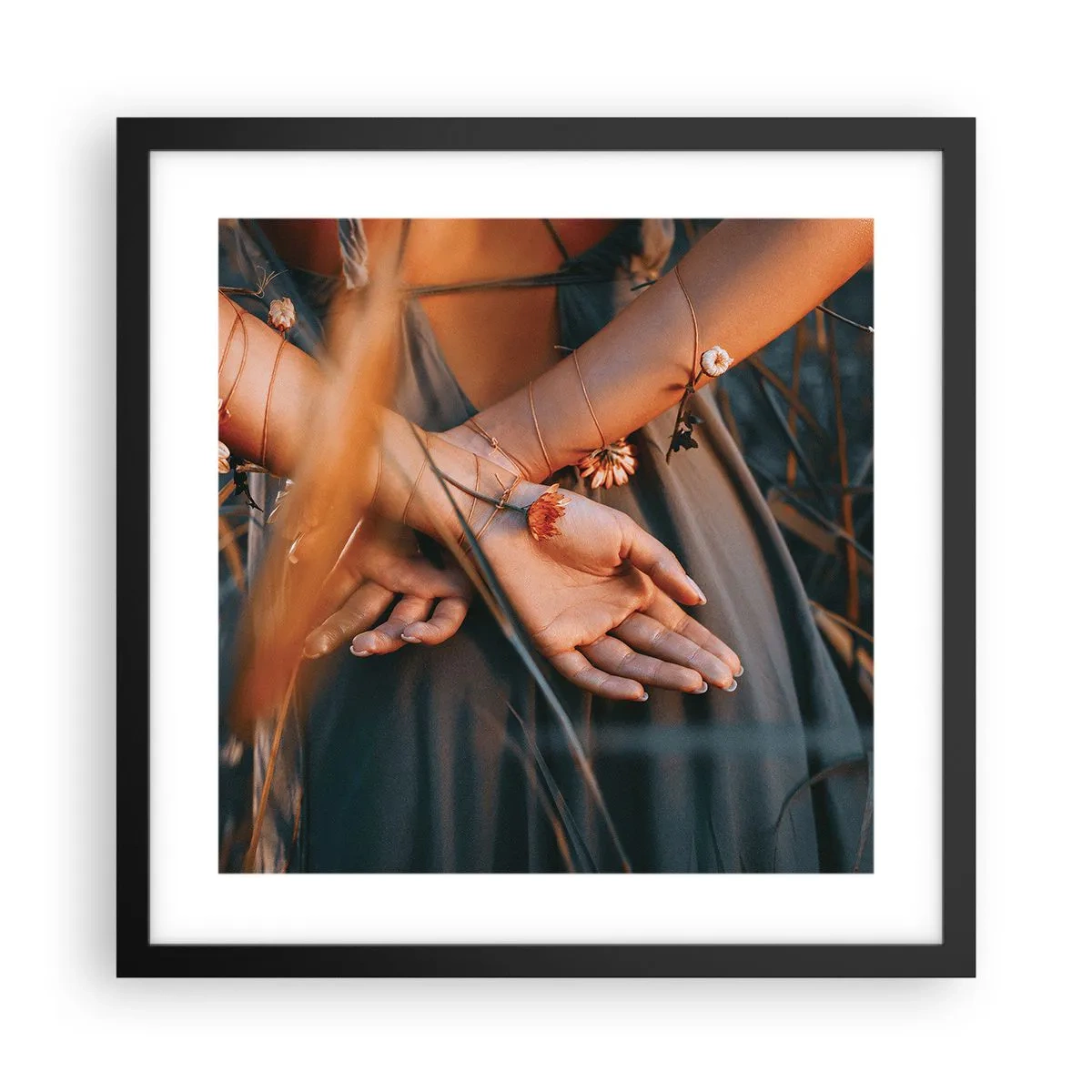 Poster in black frame - Connected with Nature - 40x40 cm