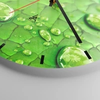 Clock face with lines