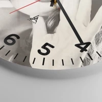 Clock face with numbers