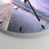 Clock face with lines