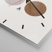 Clock face with lines