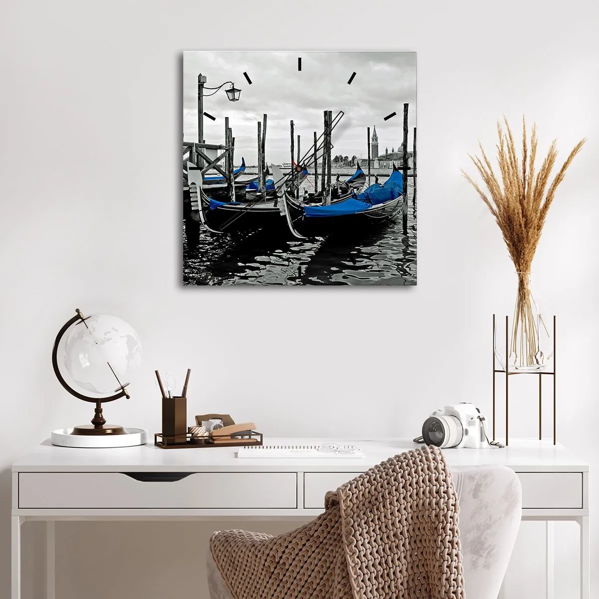 Wall clock - Clock on glass - Thoughtful Venice  - 30x30 cm