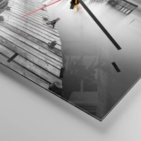 Clock face with lines