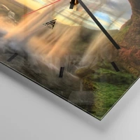 Clock face with lines