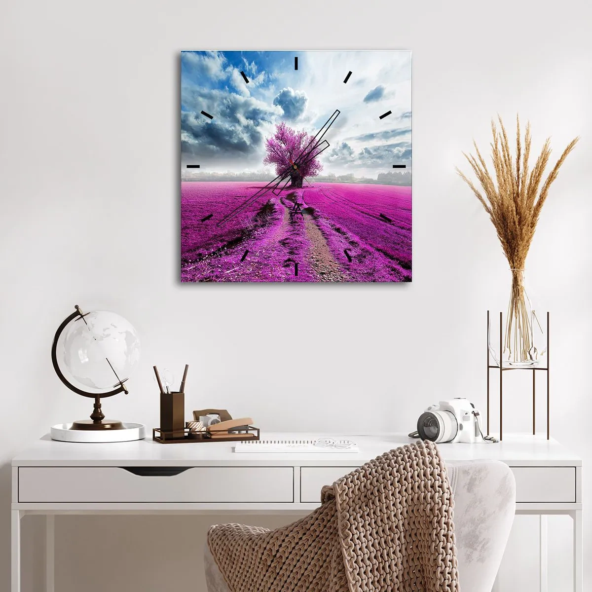 Wall clock - Clock on glass - Heathland Charm - 30x30 cm