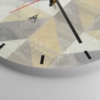 Clock face with lines