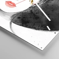 Clock face with lines