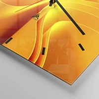 Clock face with lines