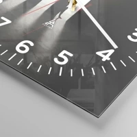 Clock face with numbers