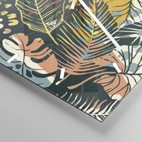 Clock face with lines