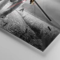 Clock face with lines