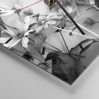 Clock face with lines