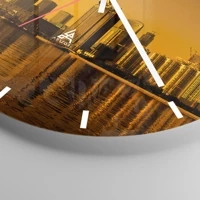 Clock face with lines
