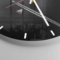 Clock face with lines