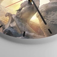 Clock face with lines