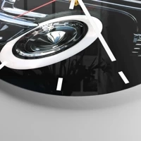 Clock face with lines