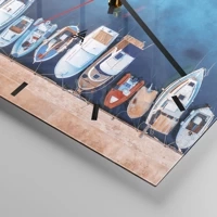 Clock face with lines