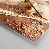 Clock face with lines