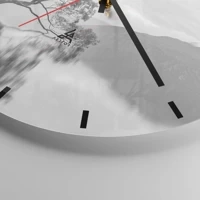 Clock face with lines