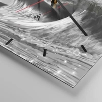 Clock face with lines