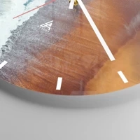 Clock face with lines