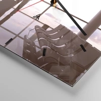 Clock face with lines