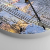 Clock face with lines