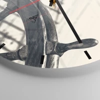 Clock face with lines