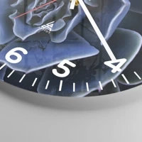 Clock face with numbers