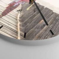 Clock face with lines