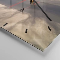 Clock face with lines