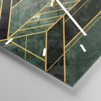 Clock face with lines