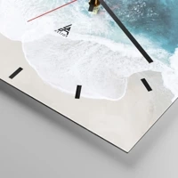 Clock face with lines