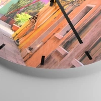 Clock face with lines