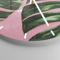 Clock face with lines