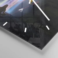 Clock face with lines